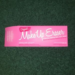 Makeup eraser cloth 🧼